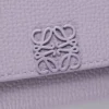 Portafoglio continentale Anagram in pelle di vitello martellata Dirty Mauve Portafoglio continentale Anagram in pelle di vitello martellata Dirty Mauve