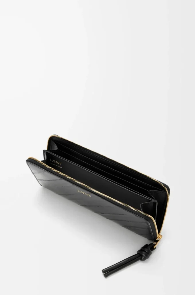 Portafoglio slim con chiusura a zip e nodo in pelle di anguilla Nero Portafoglio slim con chiusura a zip e nodo in pelle di anguilla Nero