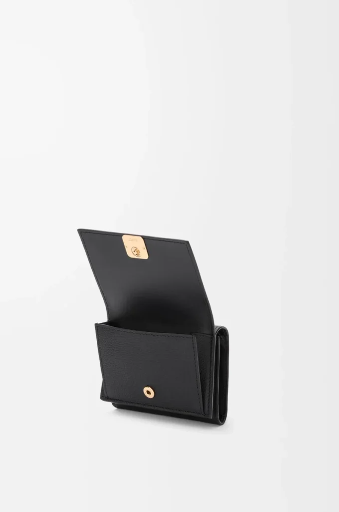 Portafoglio triplo Anagram in pelle di vitello martellata Black/Gold