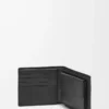 Portamonete bifold in morbida pelle di vitello martellata Nero Portamonete bifold in morbida pelle di vitello martellata Nero