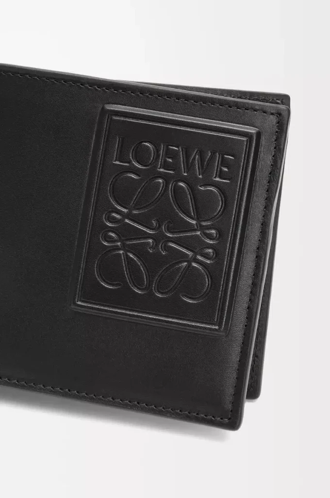 Portamonete bifold in pelle di vitello satinata Nero Portamonete bifold in pelle di vitello satinata Nero