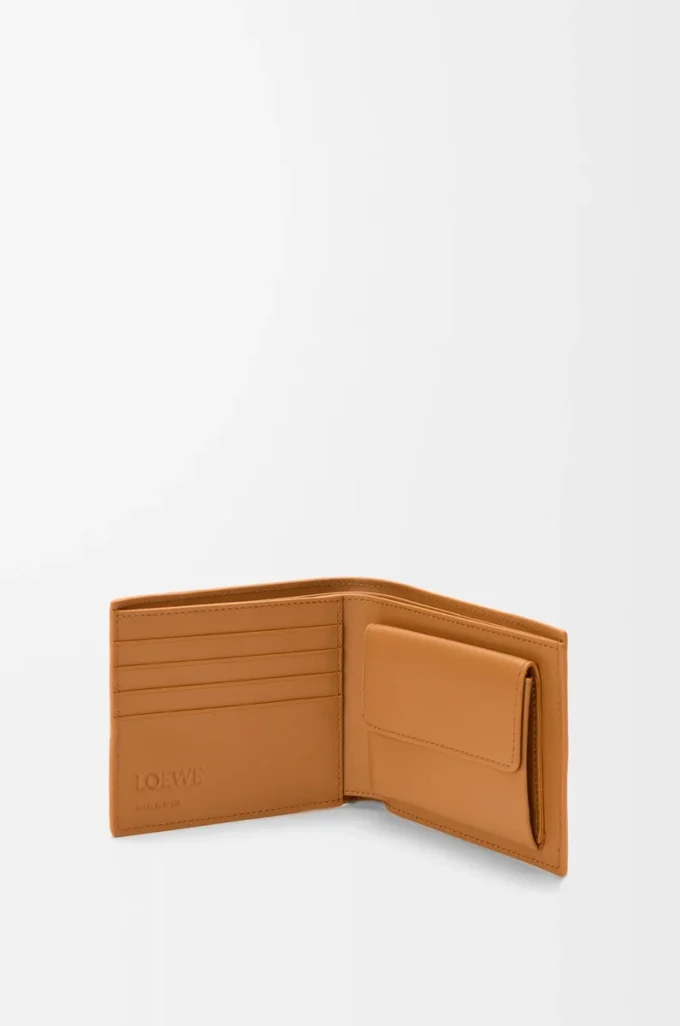 Portamonete bifold Puzzle in morbida pelle di vitello martellata Marrone chiaro Canyon Portamonete bifold Puzzle in morbida pelle di vitello martellata Marrone chiaro Canyon