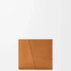 Portamonete bifold Puzzle in morbida pelle di vitello martellata Marrone chiaro Canyon Portamonete bifold Puzzle in morbida pelle di vitello martellata Marrone chiaro Canyon