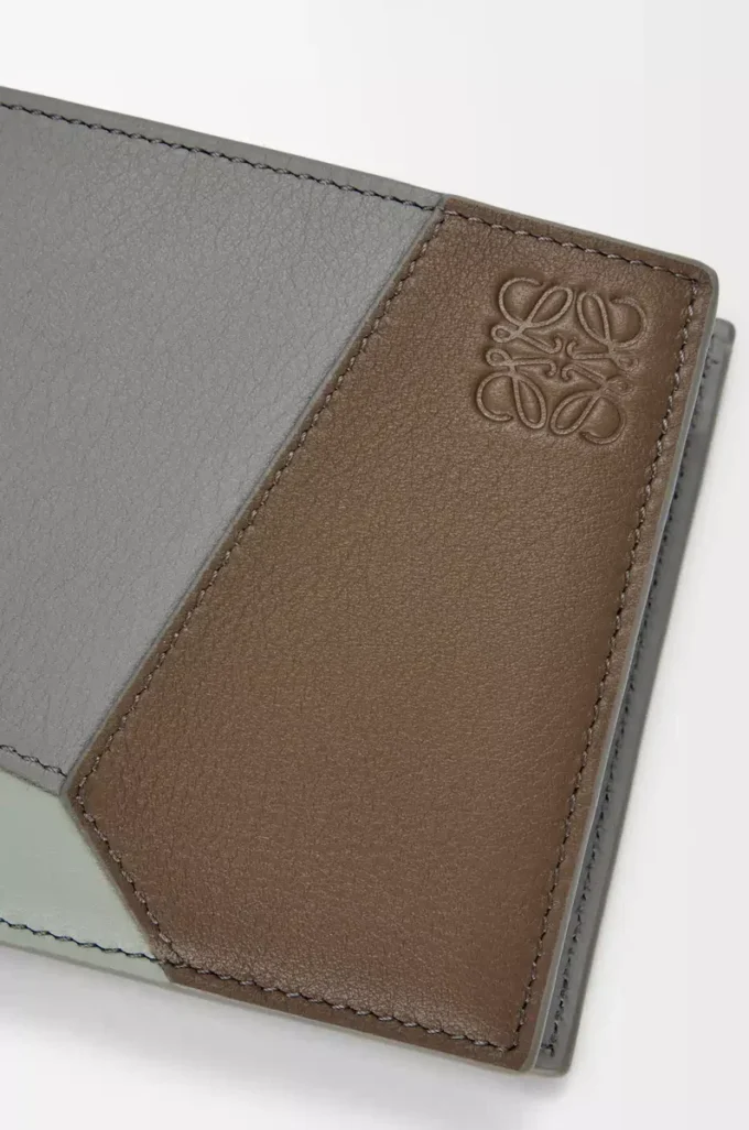 Portamonete pieghevole Puzzle in classica pelle di vitello Winter Brown/Ash Grey Portamonete pieghevole Puzzle in classica pelle di vitello Winter Brown/Ash Grey