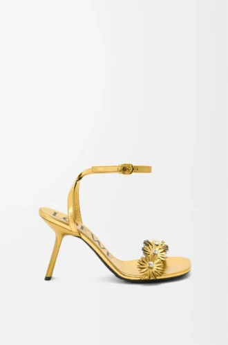 Sandalo Petal Flower in pelle di vitello e cristalli Oro