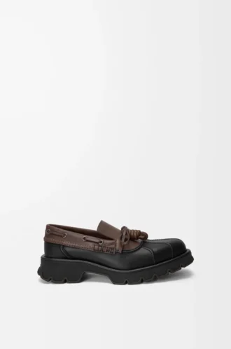Scarpa derby in pelle di vitello e pelle di vitello conciata al vegetale Nero/Cacao