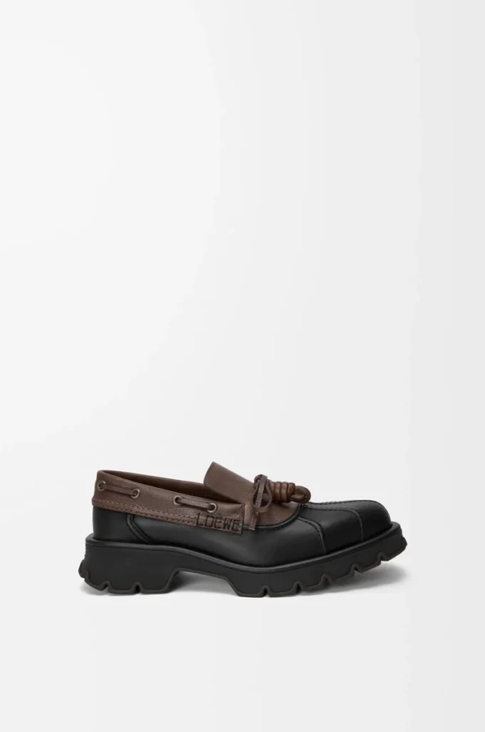 Scarpa derby in pelle di vitello e pelle di vitello conciata al vegetale Nero/Cacao