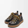Scarpe stringate con rivetti in pelle di vitello conciata al vegetale Nero Scarpe stringate con rivetti in pelle di vitello conciata al vegetale Nero