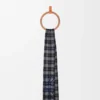 Sciarpa Anagram in seta e cashmere Blu navy/Antracite/Blu navy Sciarpa Anagram in seta e cashmere Blu navy/Antracite/Blu navy