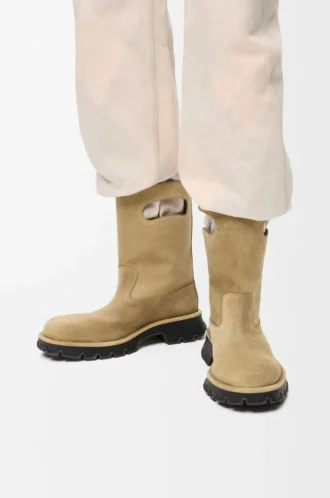 Stivaletti Bobby in pelle di vitello spaccata cerata Sahara