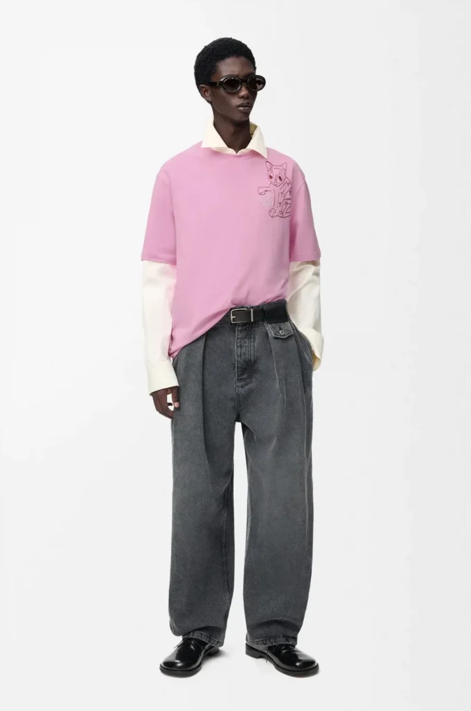T-shirt ampia in cotone rosa T-shirt ampia in cotone rosa