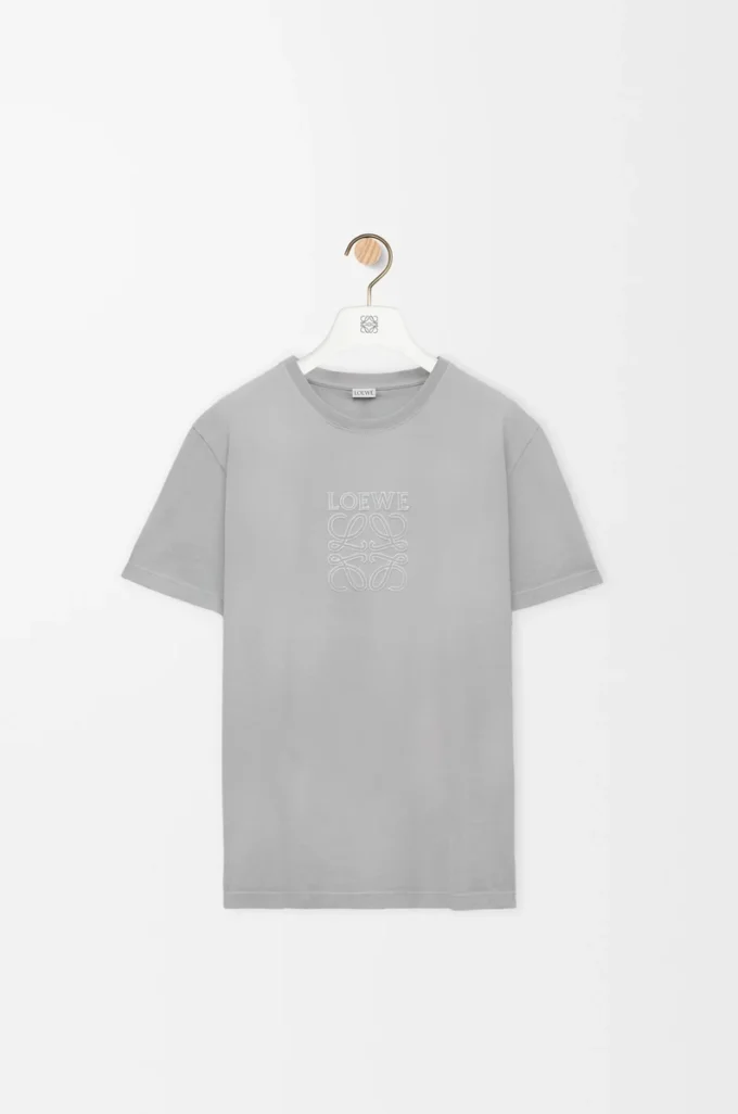 T-shirt dal taglio morbido in cotone grigio chiaro T-shirt dal taglio morbido in cotone grigio chiaro
