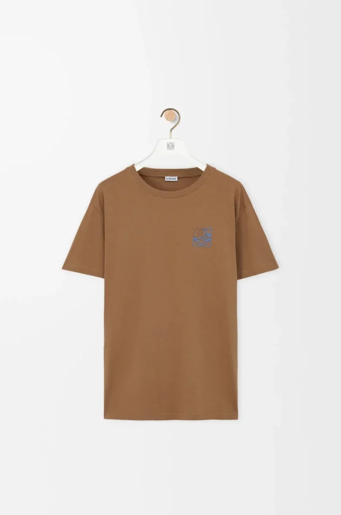 T-shirt dal taglio regolare in cotone color cammello T-shirt dal taglio regolare in cotone color cammello