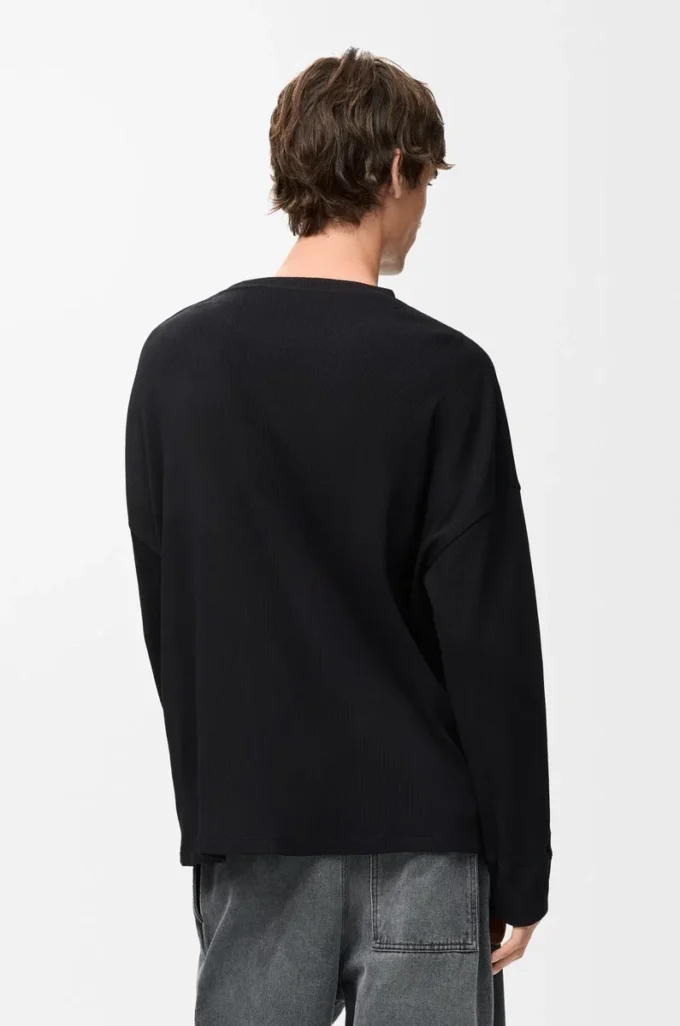 T-shirt oversize a maniche lunghe in cotone nero