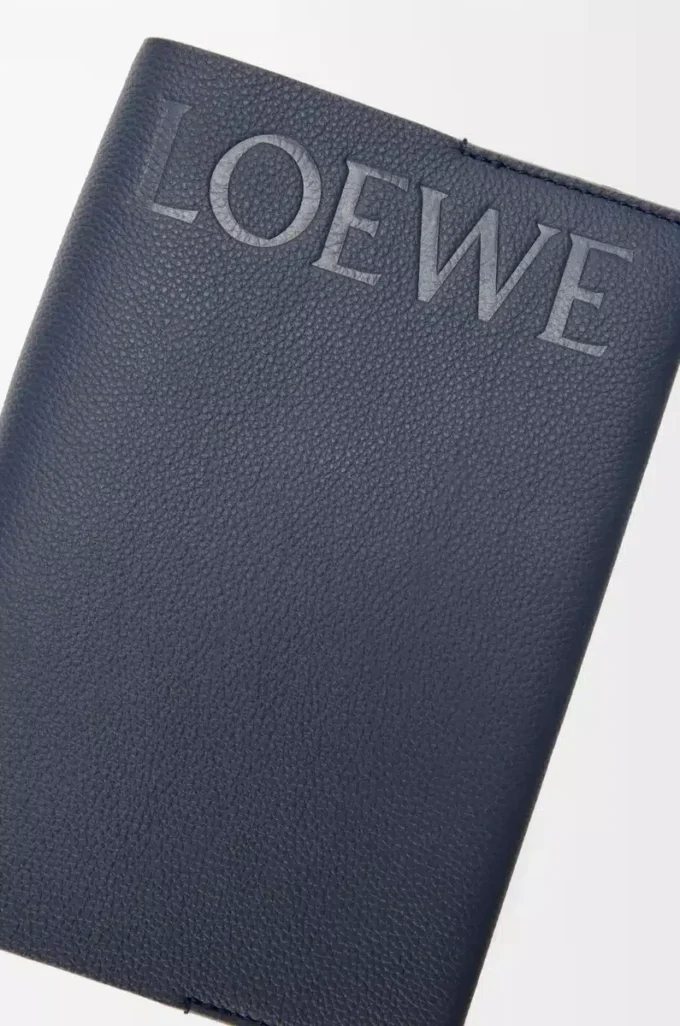 Taccuino in pelle di vitello blu navy scuro Taccuino in pelle di vitello blu navy scuro