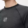 Top a maniche lunghe in jersey tecnico Nero