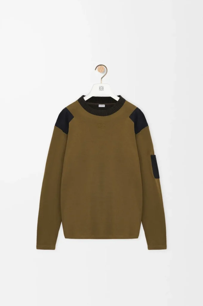Top a maniche lunghe in misto cotone color cachi/nero Top a maniche lunghe in misto cotone color cachi/nero