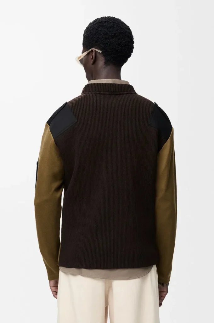 Top a maniche lunghe in misto cotone color cachi/nero Top a maniche lunghe in misto cotone color cachi/nero
