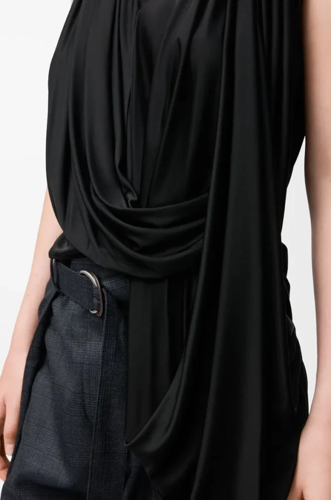Top drappeggiato in viscosa nero Top drappeggiato in viscosa nero