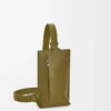 Vertical T Pocket in morbida pelle di vitello martellata Olive Vertical T Pocket in morbida pelle di vitello martellata Olive